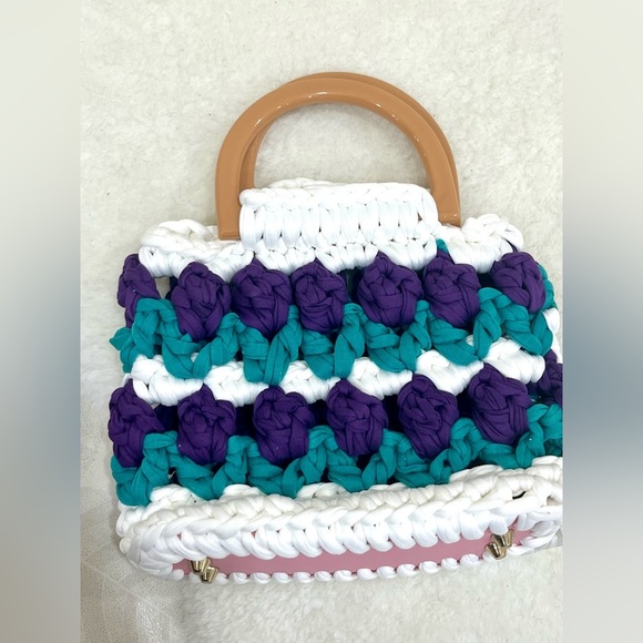 Stylish Handcrafted Mini Bag - Picture 2 of 8